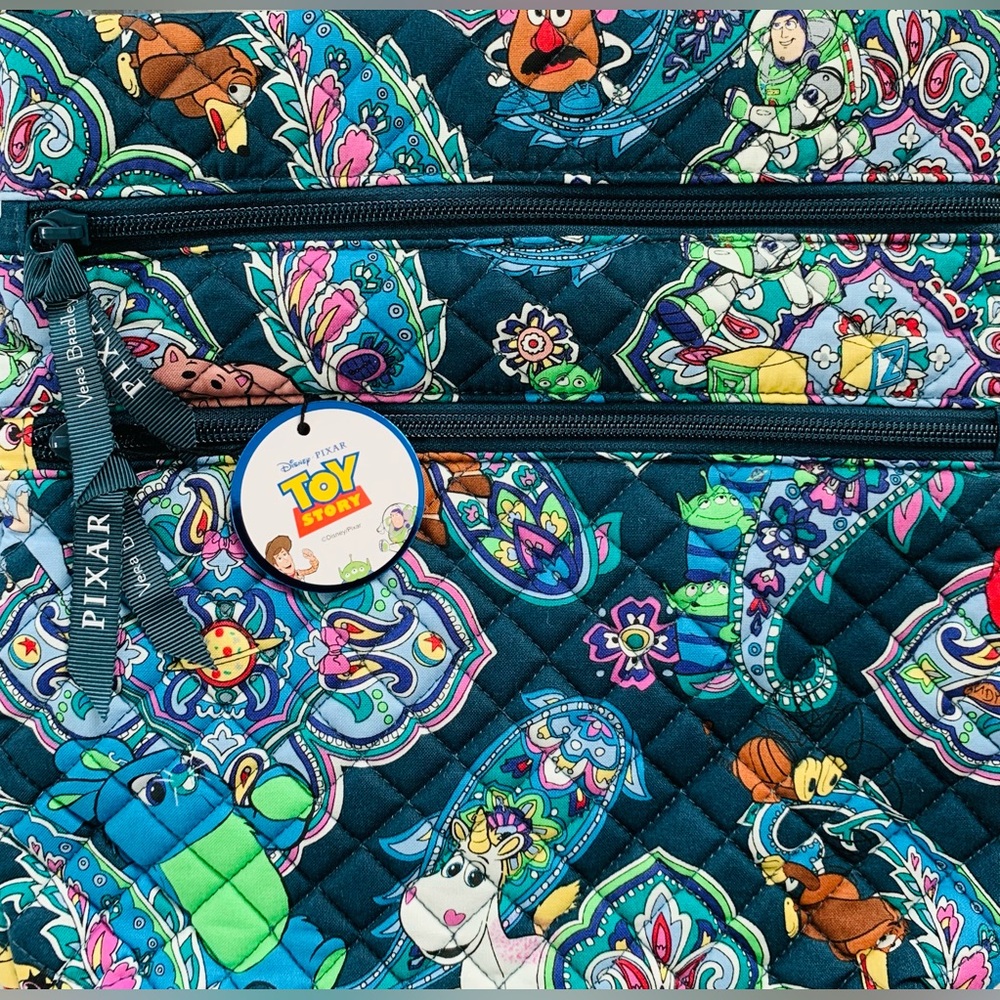Vera Bradley Disney Pixar Toy Story Andy’s Room Triple Zip Hipster Crossbody bag - Picture 2 of 10